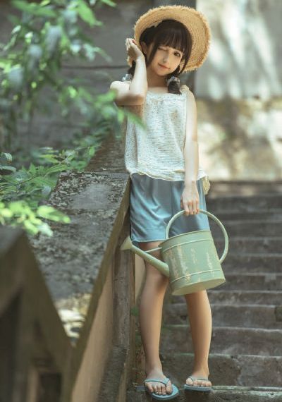 新任女教师在线