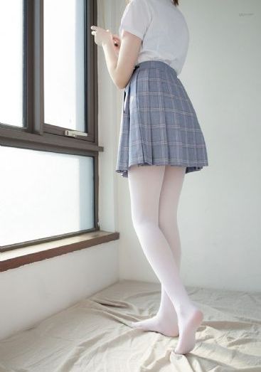 我和丰满岳做爰的小说