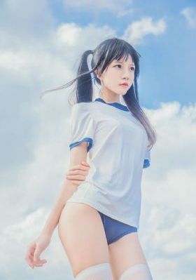 商务旅行女老板同房
